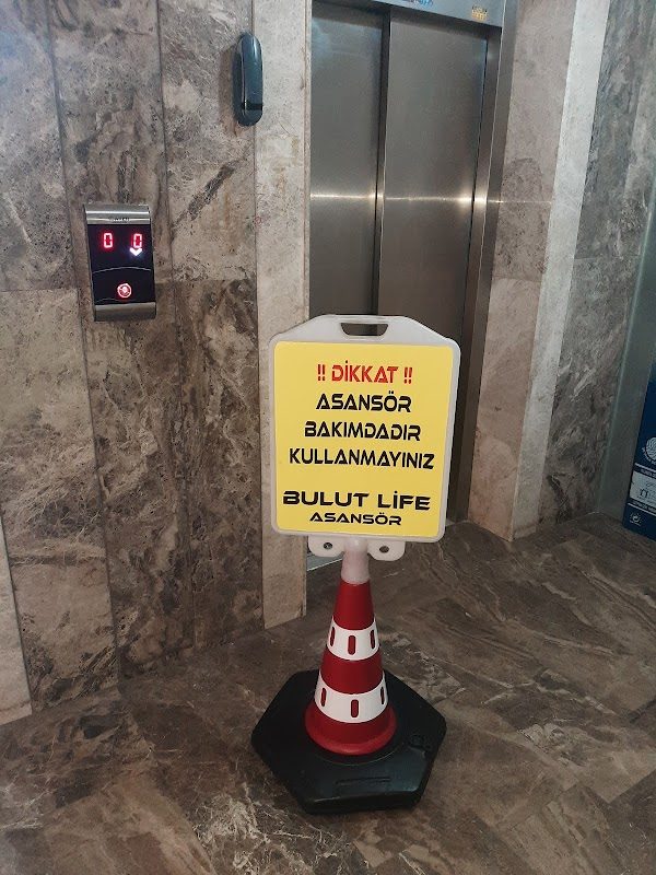 Asansör ustası